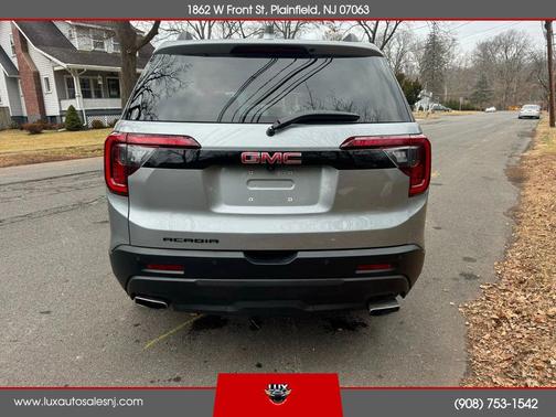 2023 GMC Acadia FWD SLT