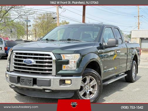 Green 2015 Ford F-150 XLT