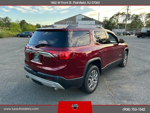 2017 GMC Acadia SLE-2