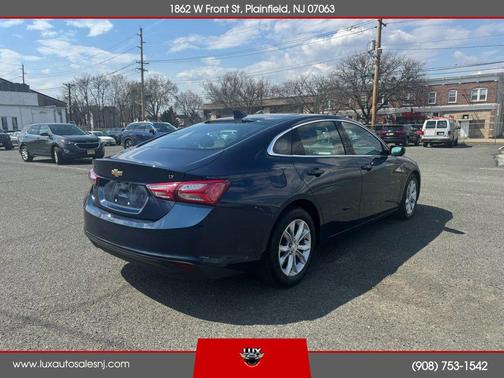 2022 Chevrolet Malibu FWD LT