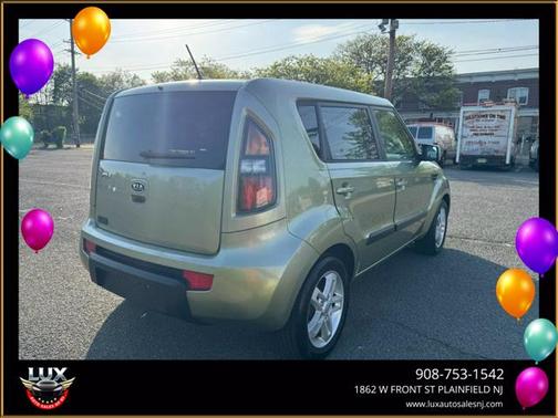 2011 Kia Soul +