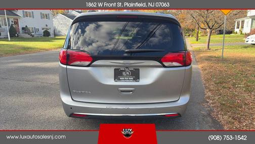 2017 Chrysler Pacifica Touring-L