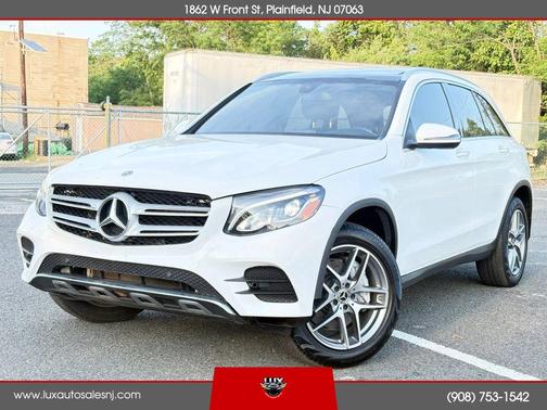 White 2019 Mercedes-Benz GLC 300 4MATIC