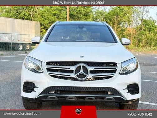 White 2019 Mercedes-Benz GLC 300 4MATIC