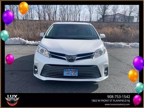 2020 Toyota Sienna XLE