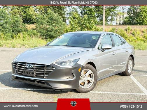 Gray 2022 Hyundai SONATA SE