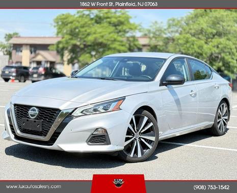 Brilliant Silver Metallic 2020 Nissan Altima SR FWD