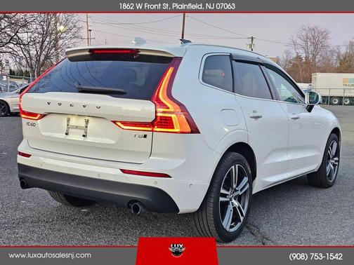 2018 Volvo XC60 T5 Momentum