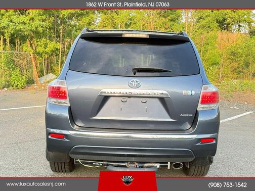 Blue 2013 Toyota Highlander Hybrid Limited