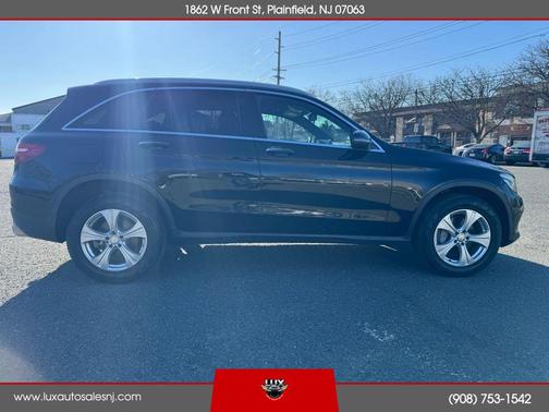 2017 Mercedes-Benz GLC 300 4MATIC