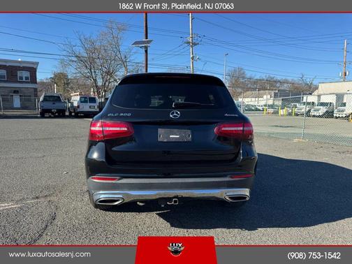 2017 Mercedes-Benz GLC 300 4MATIC