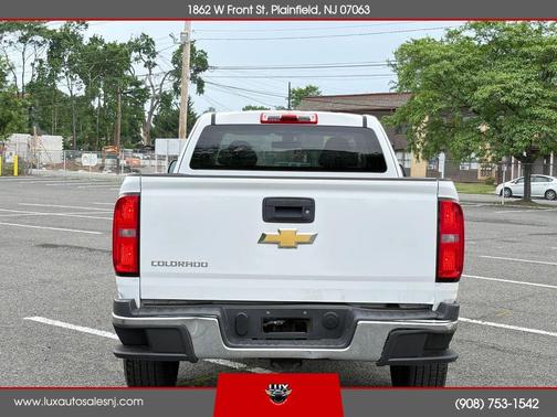 White 2018 Chevrolet Colorado WT