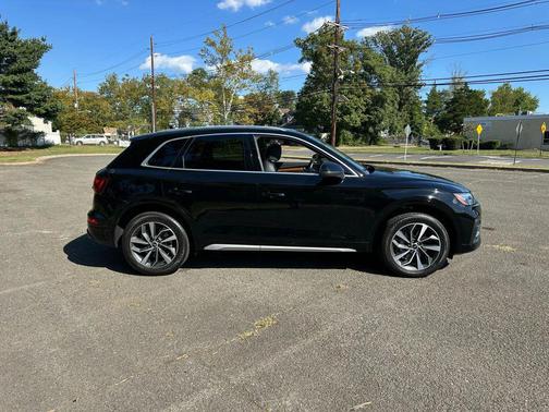 2021 Audi Q5 45 Premium Plus