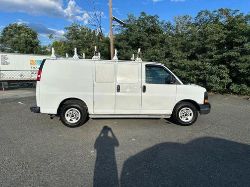 2016 GMC Savana 2500 Work Van