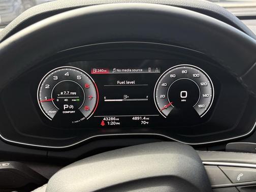 2022 Audi Q5 40 Premium Plus