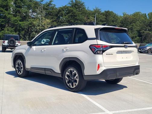 2025 Subaru Forester Base