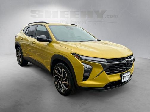 Nitro Yellow Metallic 2025 Chevrolet Trax FWD 2RS