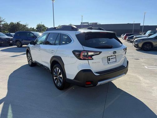 Crystal White Pearl 2024 Subaru Outback Limited