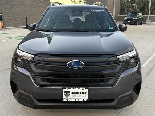 2025 Subaru Forester Base