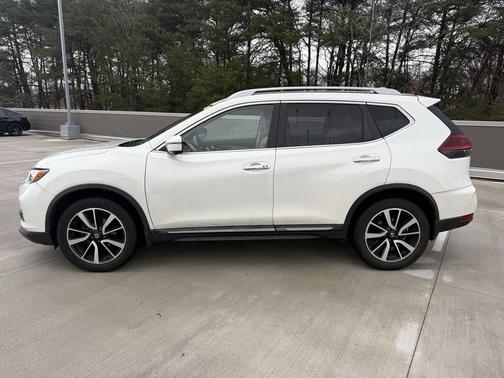 2020 Nissan Rogue SL