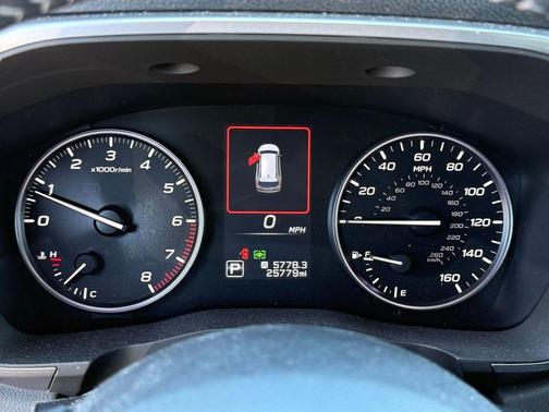 Gray Metallic 2023 Subaru Ascent Limited 8-Passenger