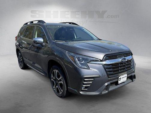Gray Metallic 2023 Subaru Ascent Limited 8-Passenger