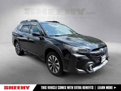 Crystal Black Silica 2023 Subaru Outback Limited XT