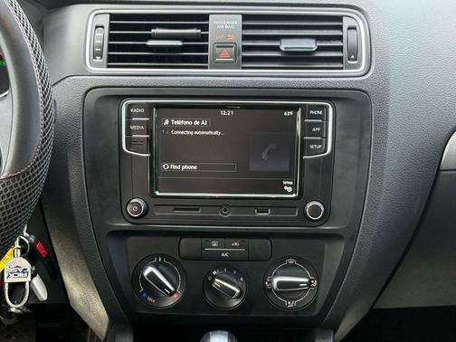 White 2017 Volkswagen Jetta 1.4T S