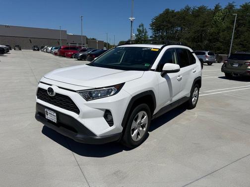 Super White 2019 Toyota RAV4 XLE