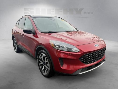 2020 Ford Escape SE