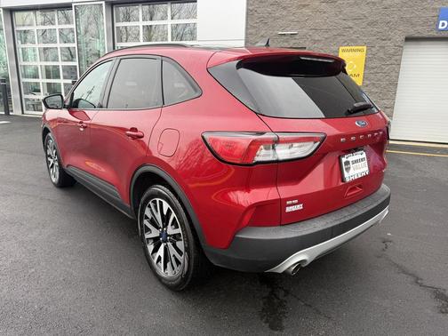 2020 Ford Escape SE