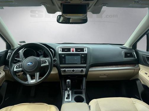 Crystal White Pearl 2016 Subaru Outback 2.5i Limited