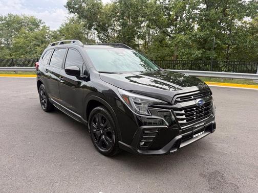 Crystal Black Silica 2025 Subaru Ascent Onyx Edition Touring 7-Passenger
