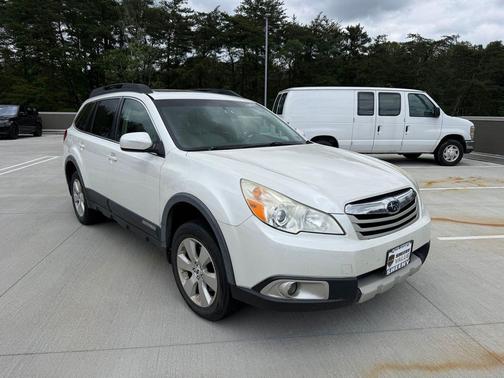 Satin White Pearl 2012 Subaru Outback 3.6R Limited