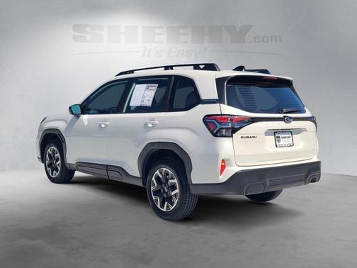 2025 Subaru Forester Base