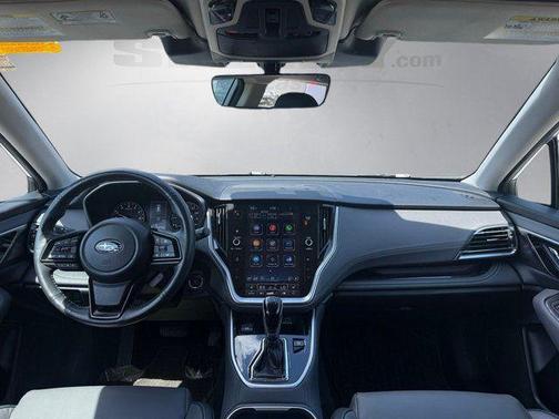 Ice Silver Metallic 2024 Subaru Outback Onyx Edition XT