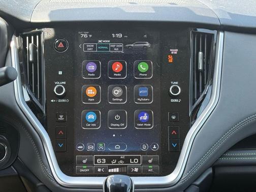 Ice Silver Metallic 2024 Subaru Outback Onyx Edition XT