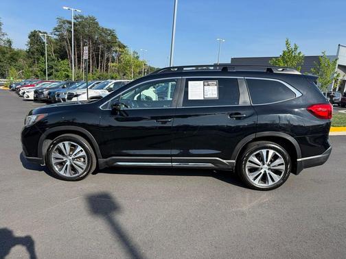Crystal Black Silica 2020 Subaru Ascent Limited 7-Passenger