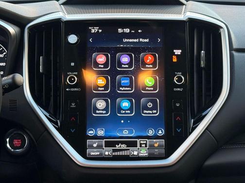 Crystal White Pearl 2024 Subaru Ascent Limited 7-Passenger