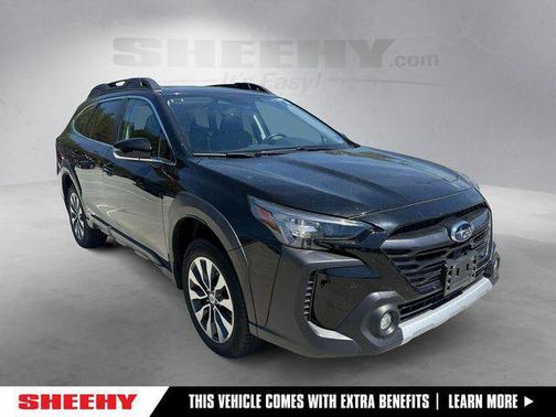Crystal Black Silica 2024 Subaru Outback Limited