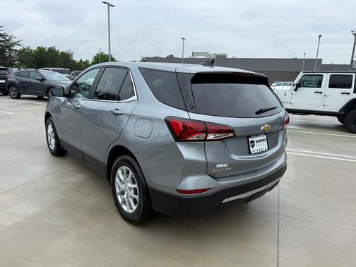 Sterling Gray Metallic 2024 Chevrolet Equinox 1LT