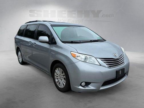 Silver Sky Metallic 2015 Toyota Sienna XLE