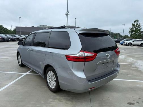 Silver Sky Metallic 2015 Toyota Sienna XLE