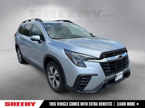 Ice Silver Metallic 2023 Subaru Ascent Premium 7-Passenger