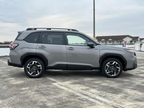 2025 Subaru Forester Hybrid Premium