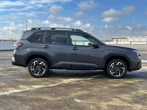 2025 Subaru Forester Hybrid Premium