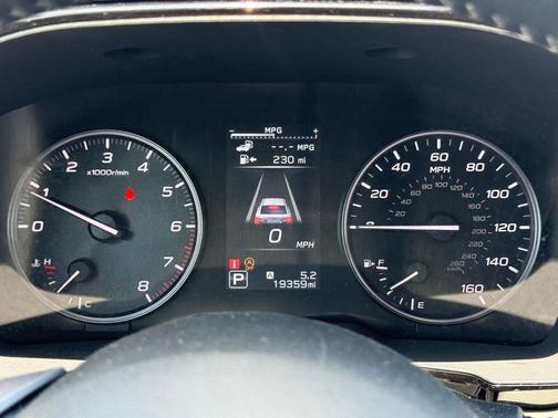 Crystal White Pearl 2025 Subaru Legacy Premium