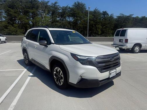 Crystal White 2025 Subaru Forester Premium