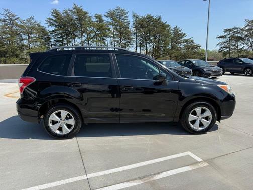 Crystal Black Silica 2015 Subaru Forester 2.5i Limited