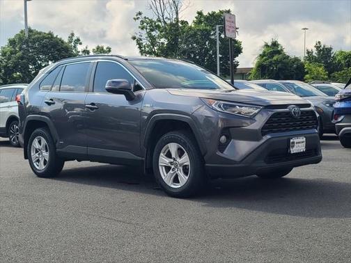 2021 Toyota RAV4 Hybrid XLE